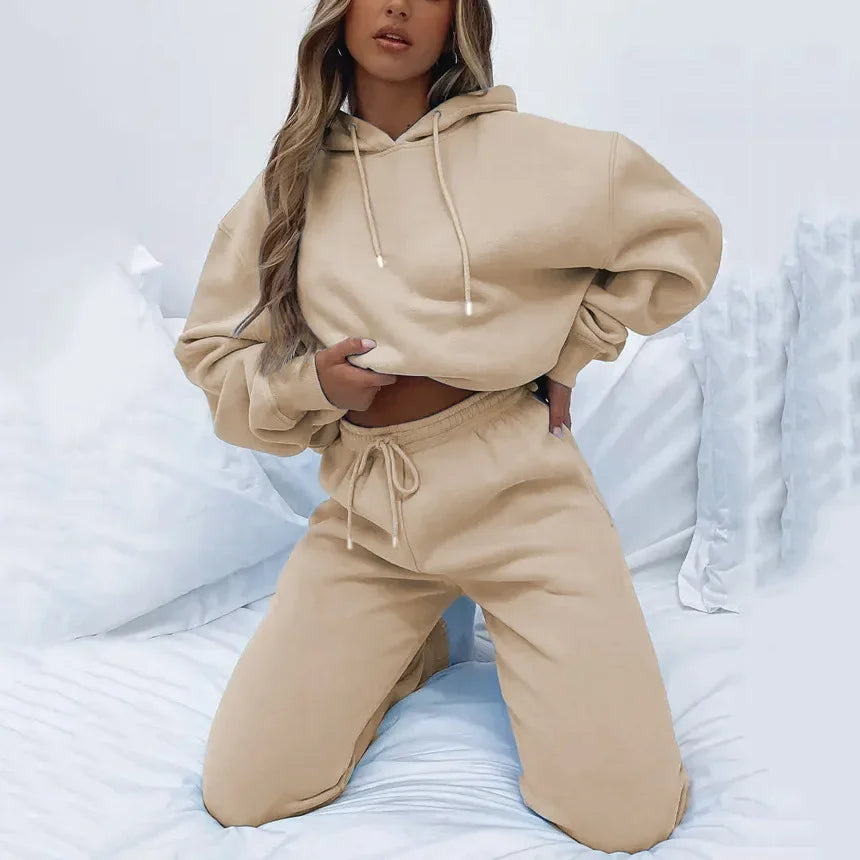 Lady Tracksuit