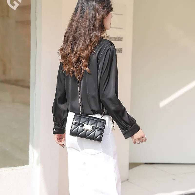 Diamond Lattice Elegance Crossbody